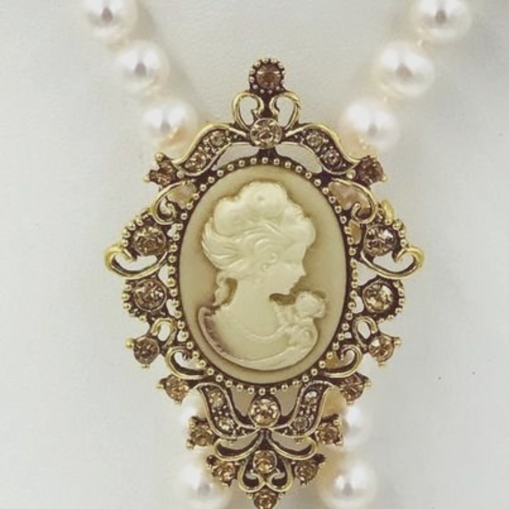 Diamond Shaped Cameo Brooch With Brown Crystal Glass Rhinestones